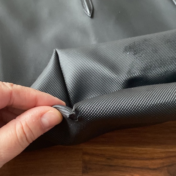 SALE! Lacoste tote - Picture 6 of 6